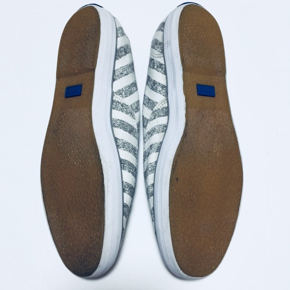 Keds | striped sneakers | gray/white | size 8. - Picture 8 of 8